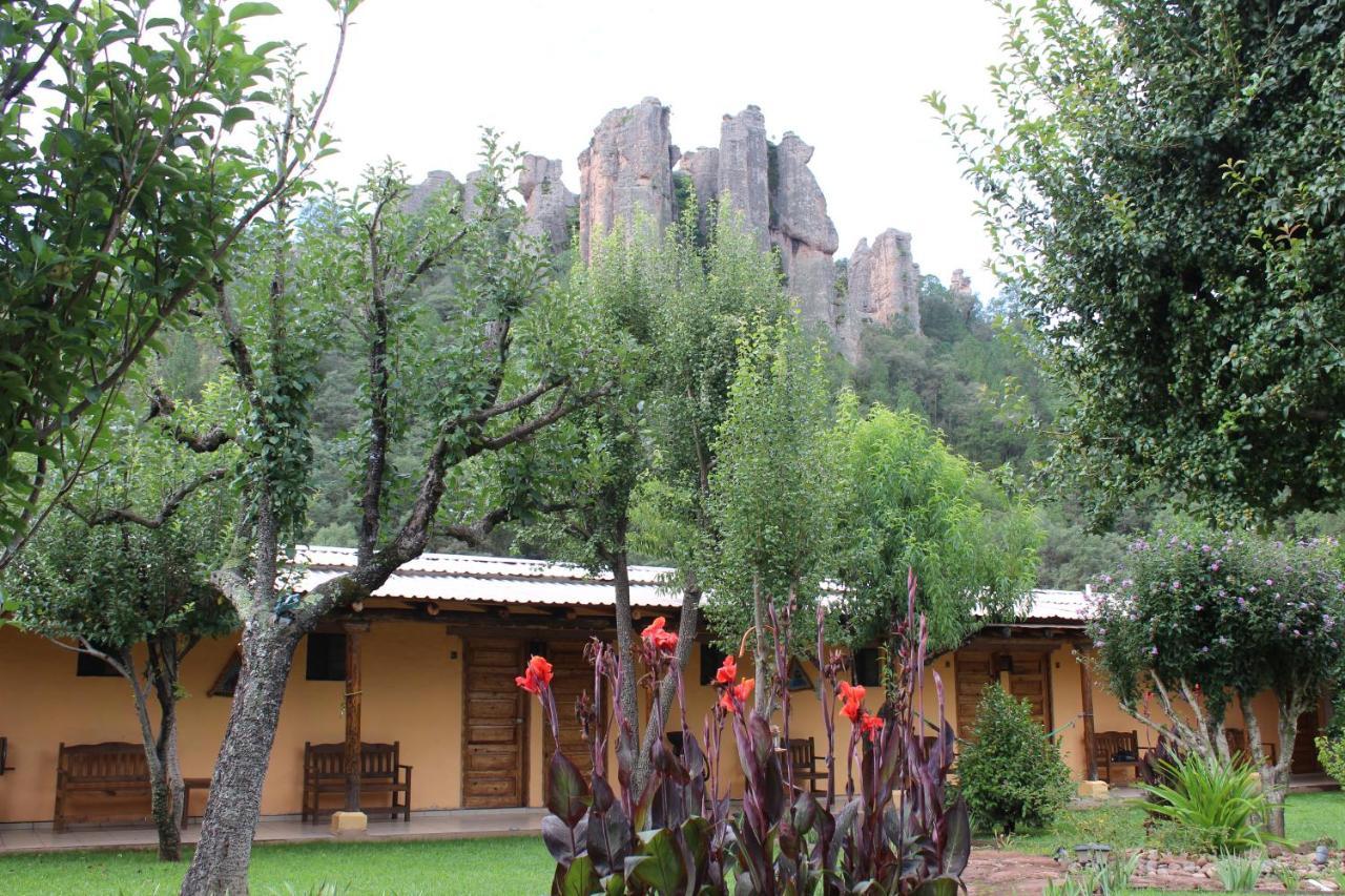 Hotel Paraiso Del Oso Cerocahui Exterior photo